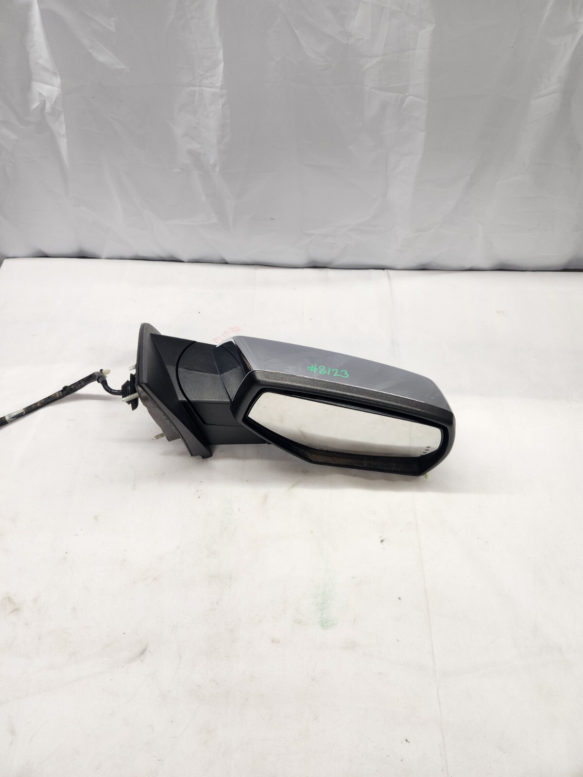 2014 - 2018 Chevrolet Silverado & GMC Sierra 1500 Passenger Side Mirror