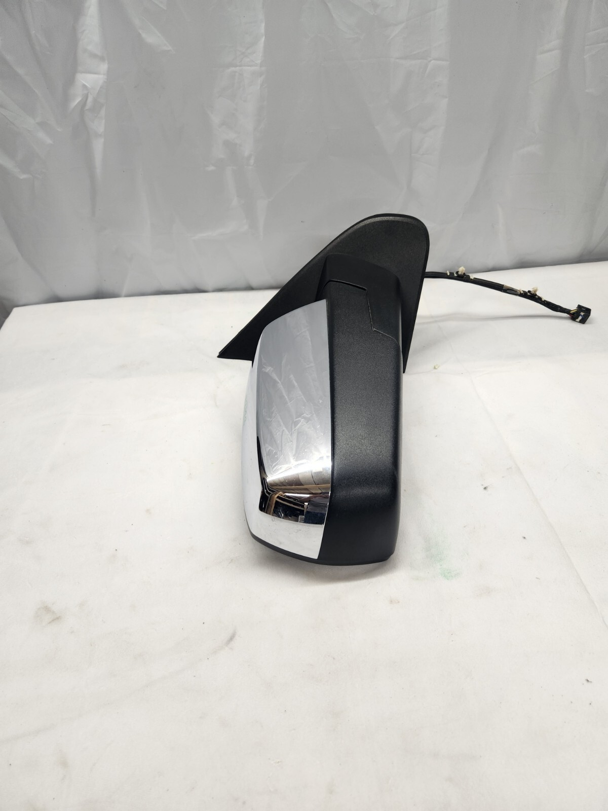 2014 - 2018 Chevrolet Silverado & GMC Sierra 1500 Passenger Side Mirror