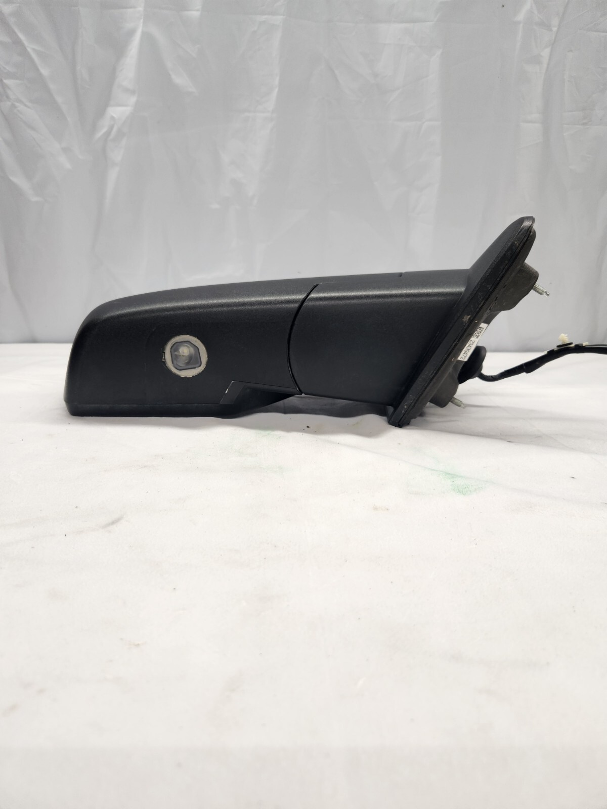 2014 - 2018 Chevrolet Silverado & GMC Sierra 1500 Passenger Side Mirror