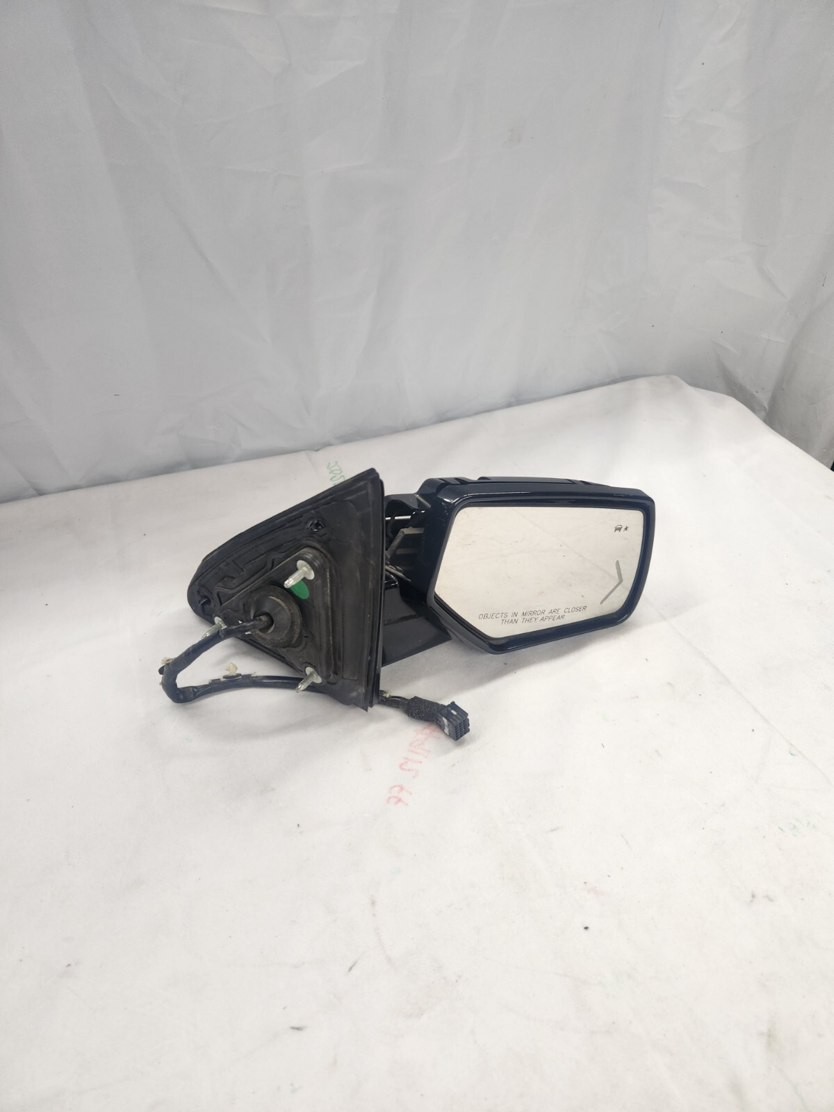 2015 - 2020 Chevrolet Tahoe / Suburban & GMC Yukon Passenger Side Mirror