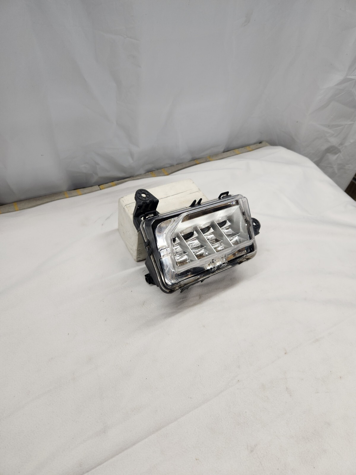 2019 - 2023 GMC Sierra 1500 Driver Side Fog Light