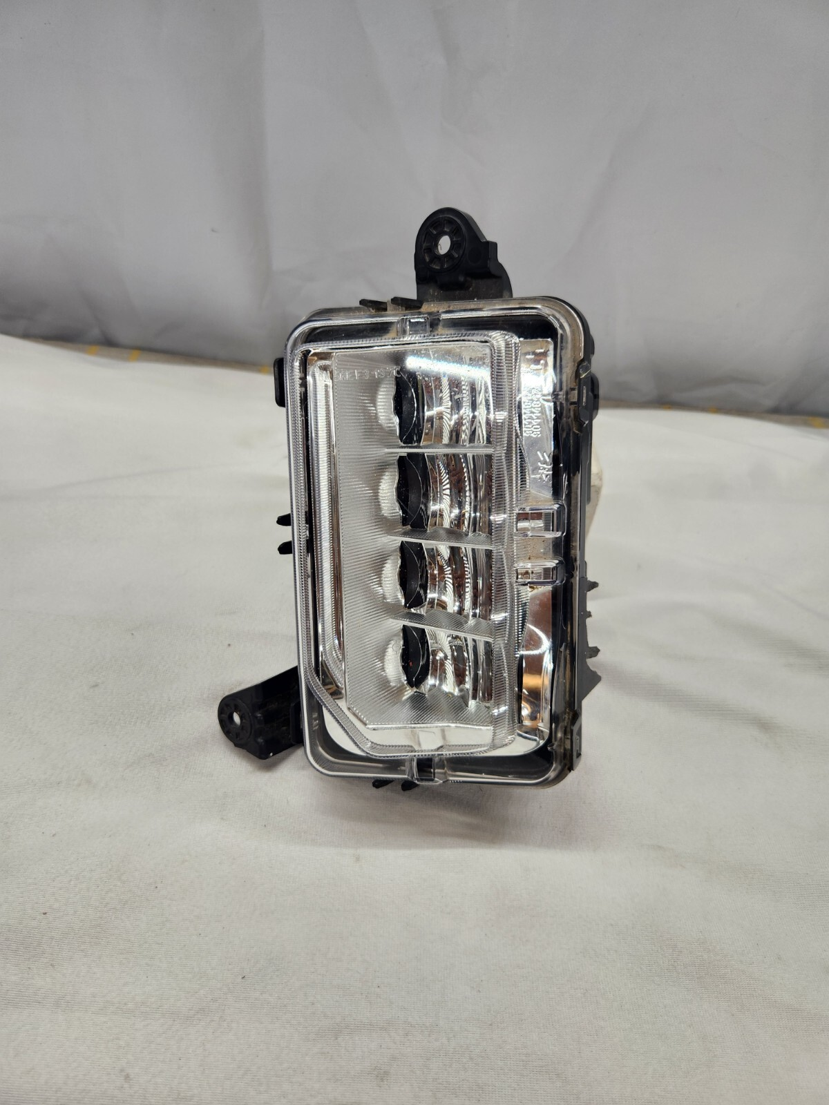 2019 - 2023 GMC Sierra 1500 Driver Side Fog Light