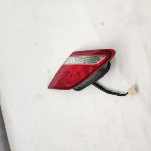 2005 - 2010 Toyota Avalon Passenger Side Inner Tail Light - Image 6
