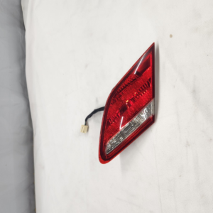 2005 - 2010 Toyota Avalon Passenger Side Inner Tail Light - Image 7