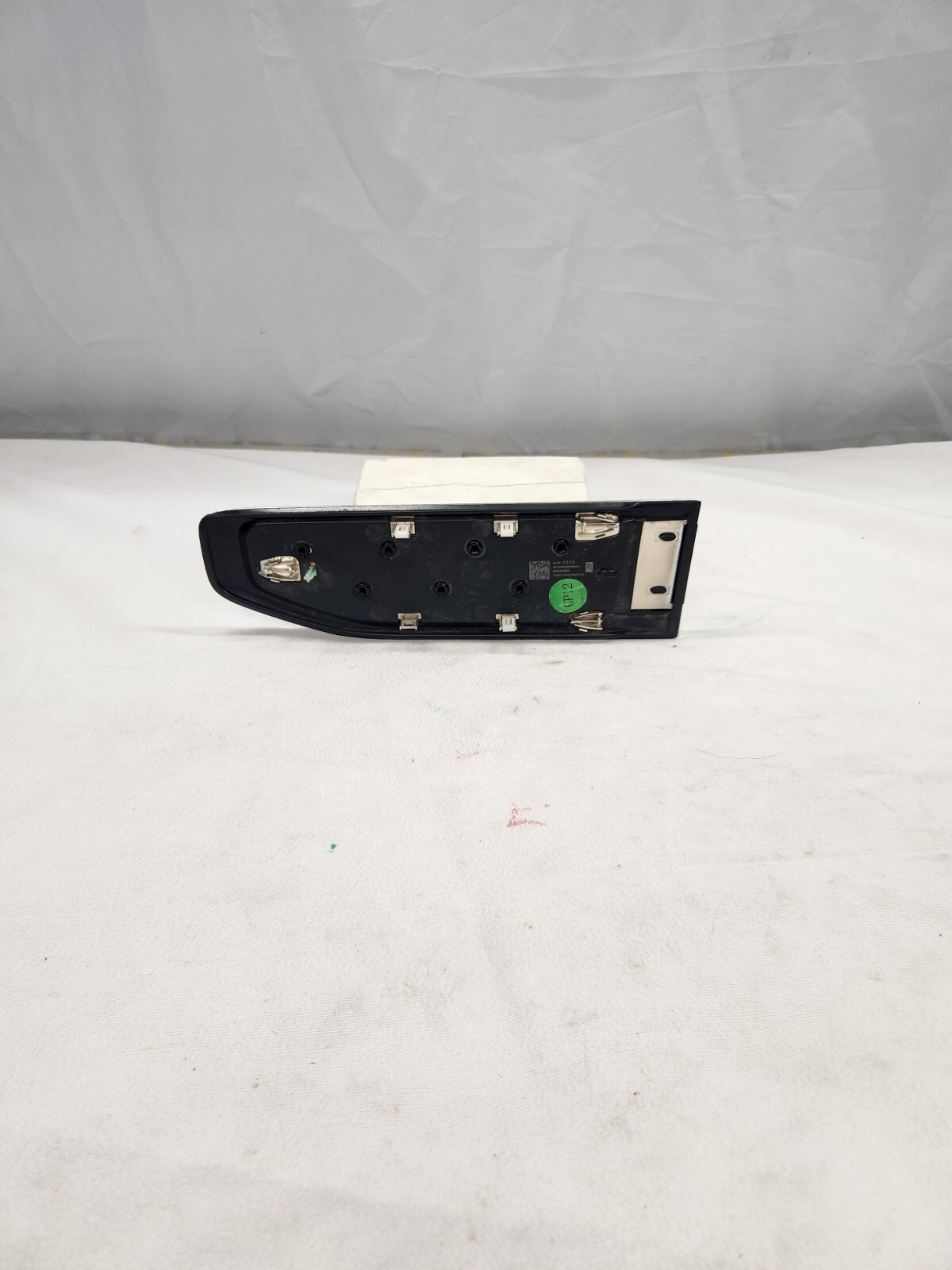 2019 - 2026 GMC Sierra 1500 Passenger Side Fender Emblem