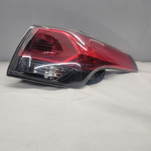 2016 - 2018 Toyota RAV4 Passenger Side Taillight - Image 5