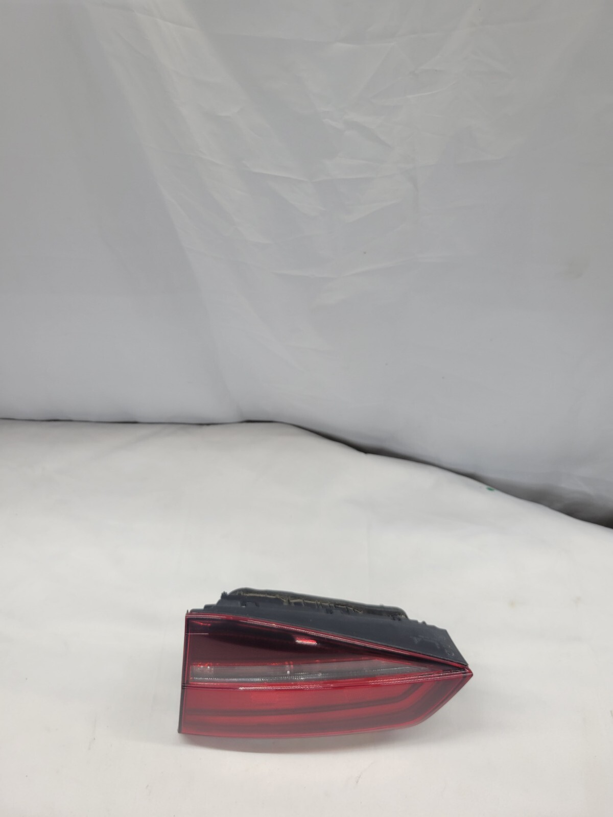 2015 - 2018 Volkswagen Jetta Passenger Side Inner Taillight