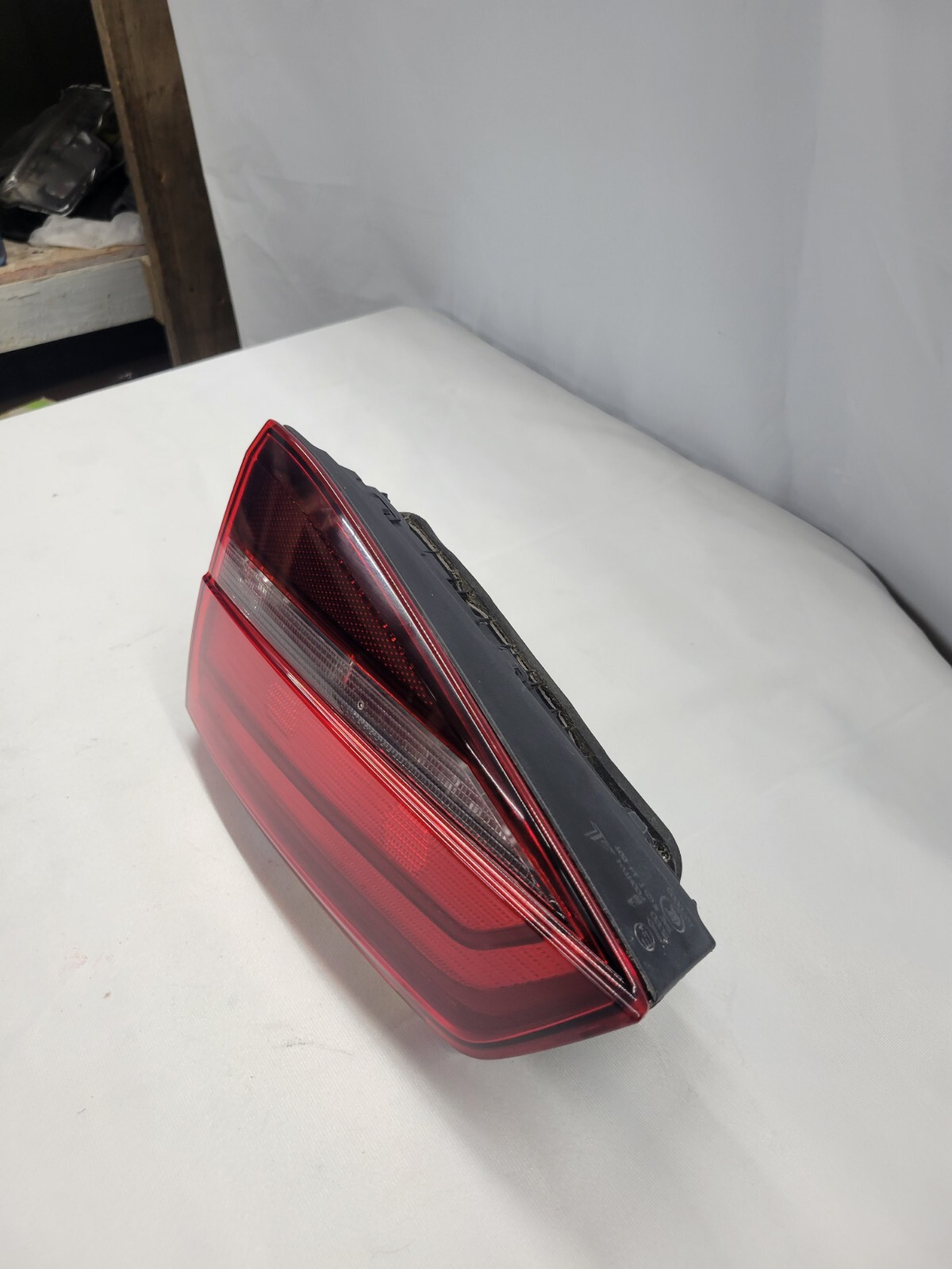 2015 - 2018 Volkswagen Jetta Passenger Side Inner Taillight