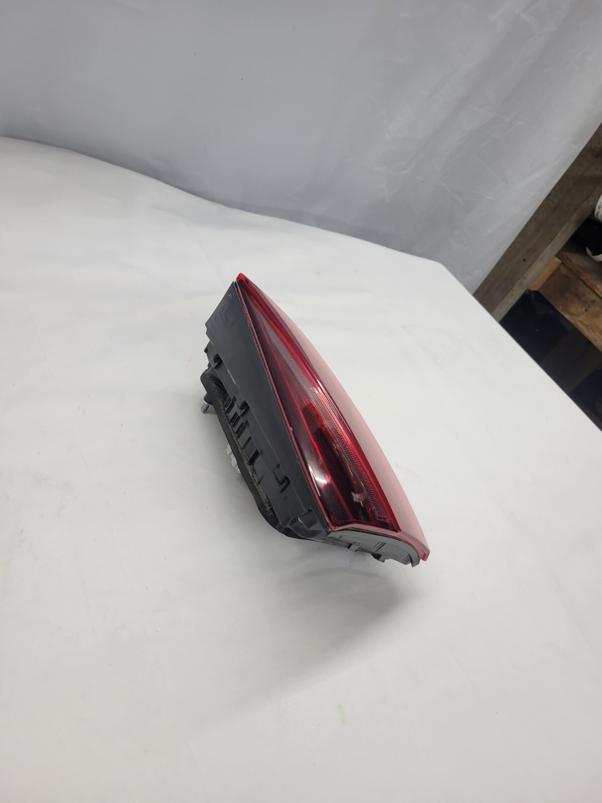 2015 - 2018 Volkswagen Jetta Passenger Side Inner Taillight