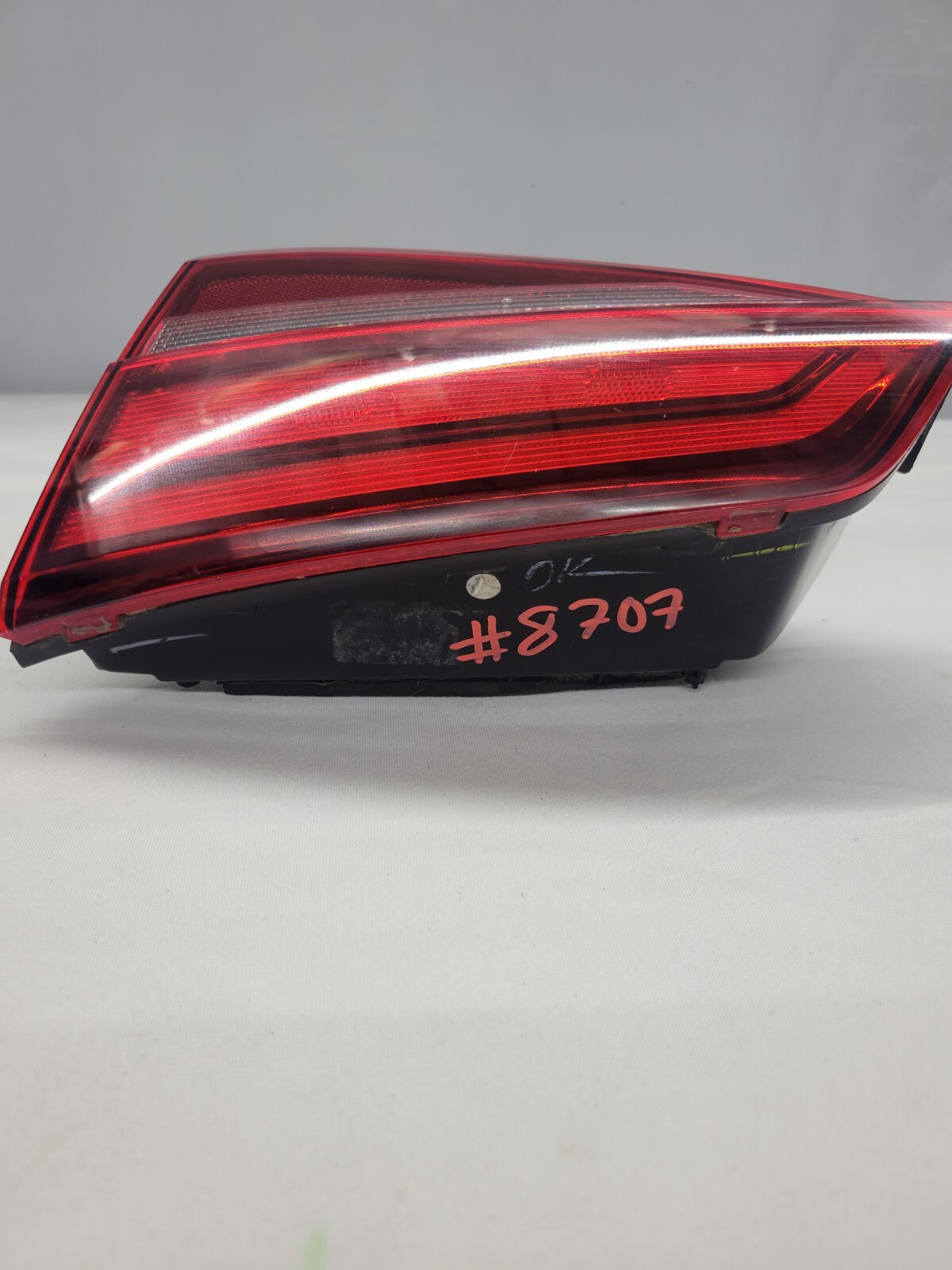 2015 - 2018 Volkswagen Jetta Passenger Side Inner Taillight