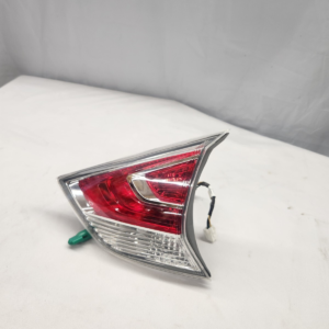 2014 - 2016 Nissan Rogue Passenger Side Halogen Inner Tail Light - Image 3