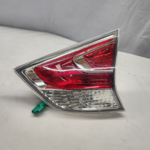 2014 - 2016 Nissan Rogue Passenger Side Halogen Inner Tail Light - Image 5