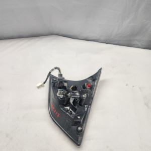 2014 - 2016 Nissan Rogue Passenger Side Halogen Inner Tail Light - Image 10