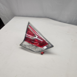 2014 - 2016 Nissan Rogue Driver Side Inner Tail Light - Image 3