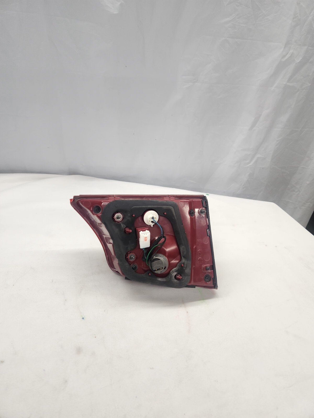 2014 - 2018 Hyundai Santa Fe XL Passenger Side LED Inner Taillight