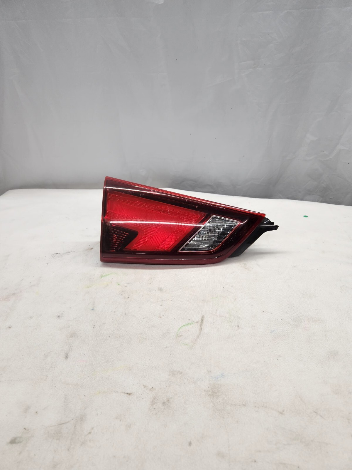 2017 - 2019 Nissan Rogue Sport Driver Side Inner Taillight