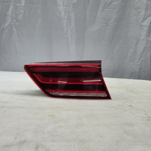 2020 - 2023 Volkswagen Atlas Cross Sport Passenger Inner Taillight - Image 1