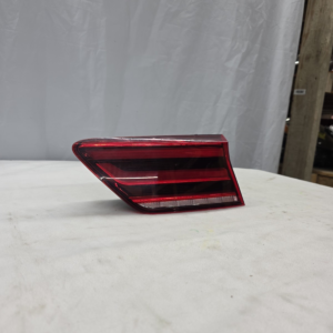2020 - 2023 Volkswagen Atlas Cross Sport Passenger Inner Taillight - Image 2