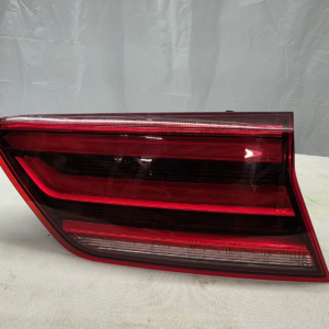 2020 - 2023 Volkswagen Atlas Cross Sport Passenger Inner Taillight - Image 4