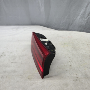 2020 - 2023 Volkswagen Atlas Cross Sport Passenger Inner Taillight - Image 5