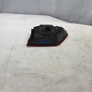 2020 - 2023 Volkswagen Atlas Cross Sport Passenger Inner Taillight - Image 7