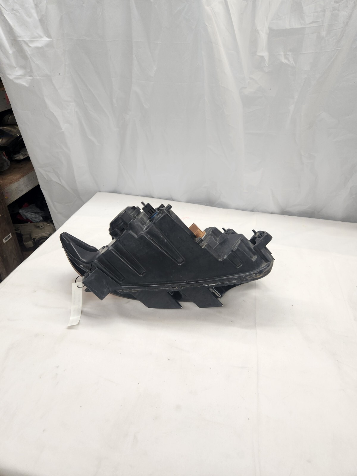 2011-2014 Ford Edge Driver Side Halogen Headlight