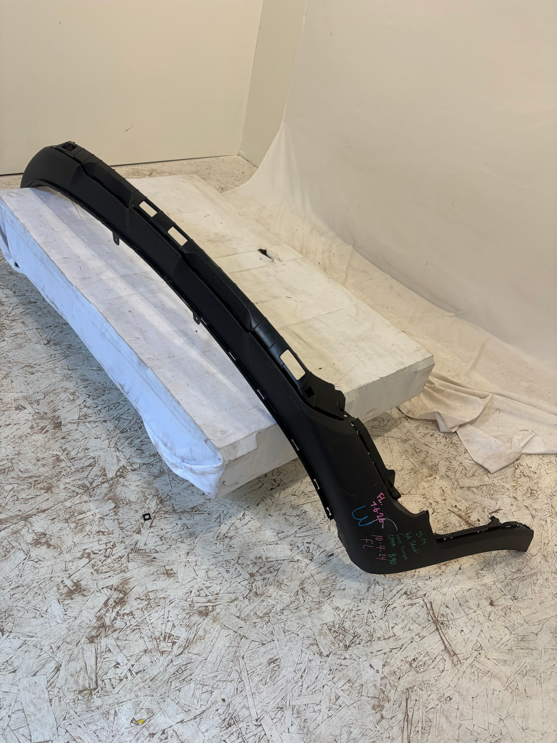 2023-2024 Kia Telluride Front Bumper Lower Valance