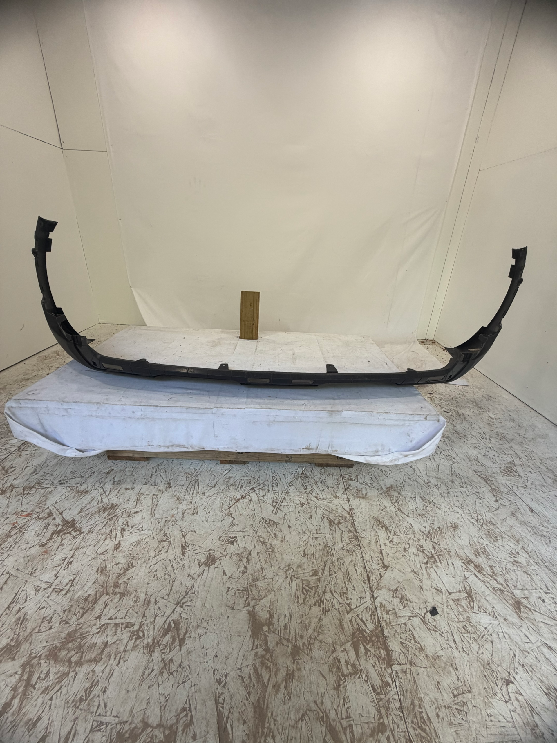 2023-2024 Kia Telluride Front Bumper Lower Valance