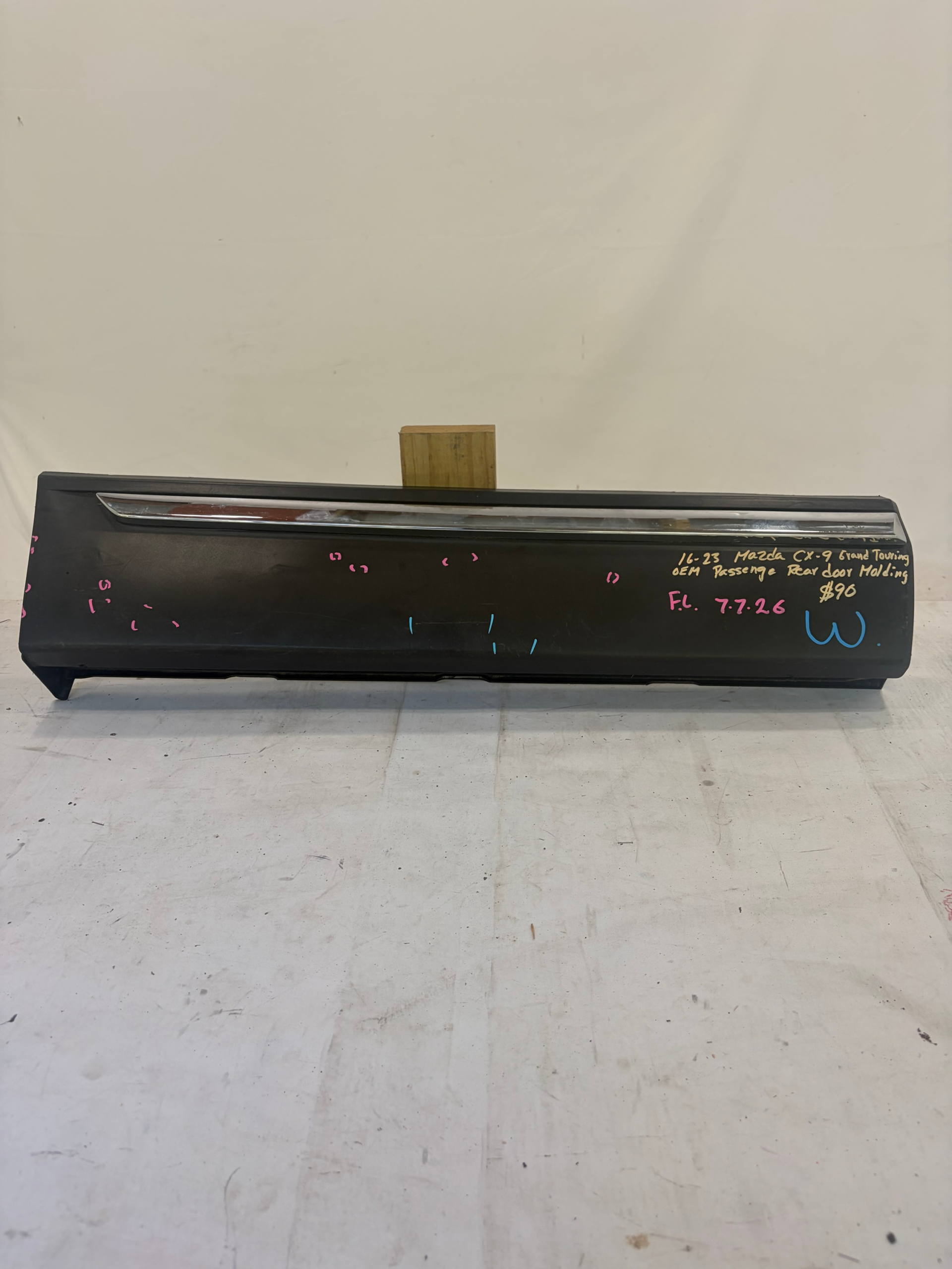 2016-2023 Mazda CX-9 Grand Touring Passenger Side Rear Door Molding RH