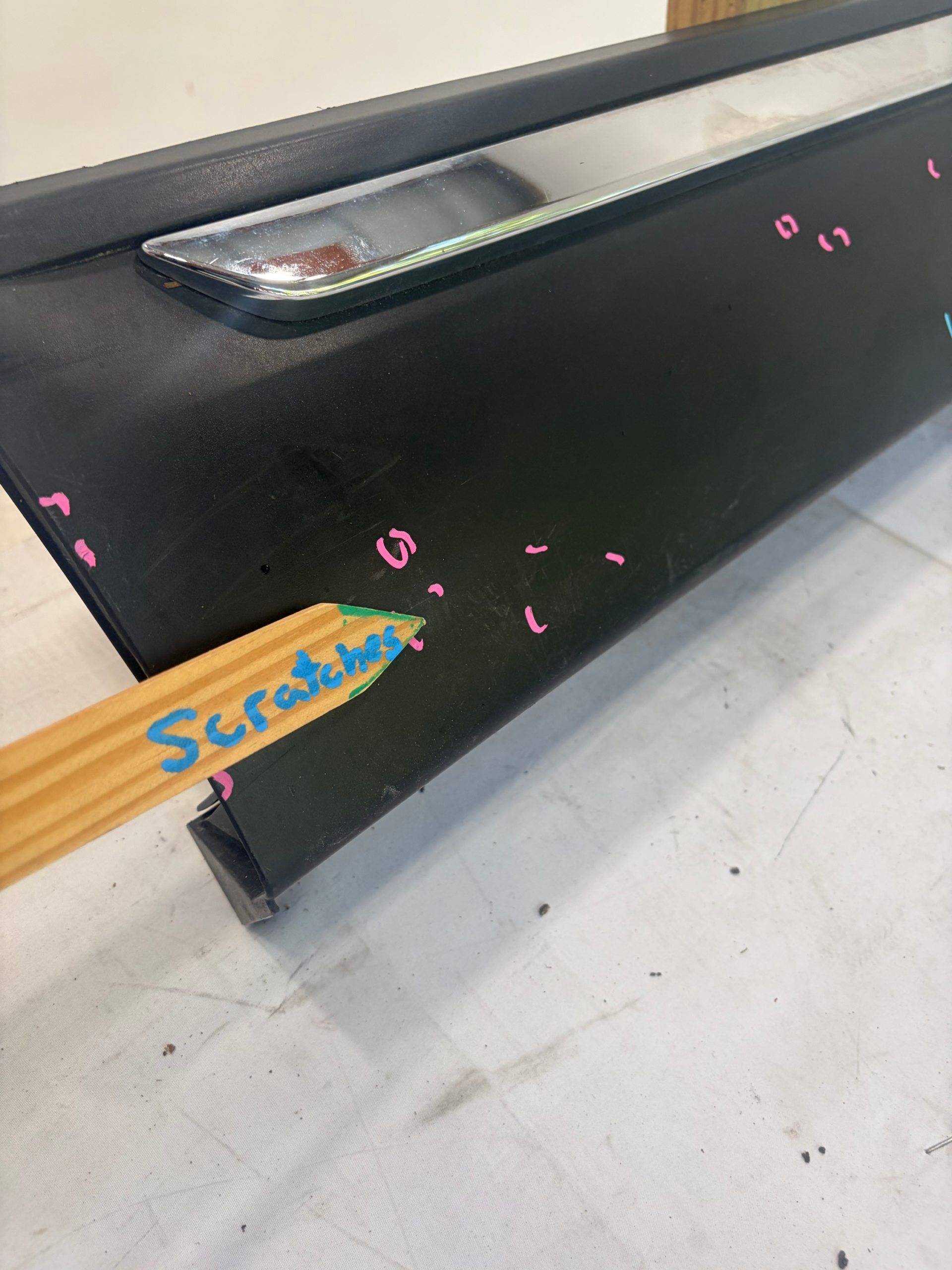 2016-2023 Mazda CX-9 Grand Touring Passenger Side Rear Door Molding RH