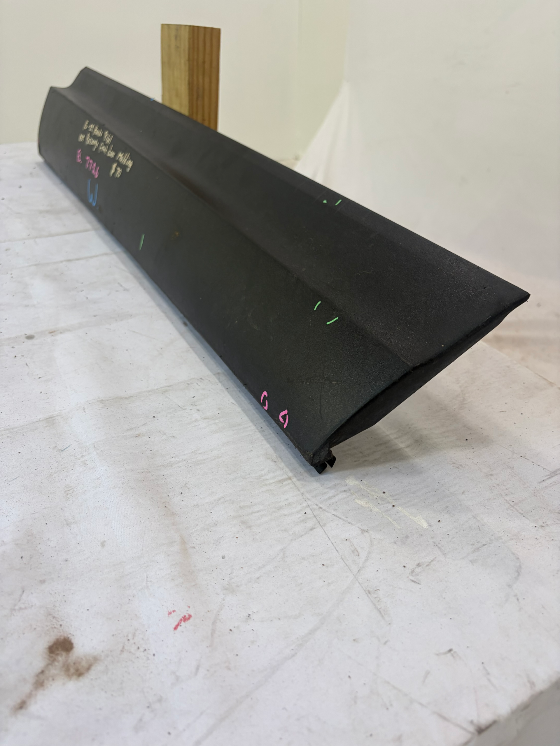 2016-2022 Honda Pilot Passenger Side Front Door Molding RH
