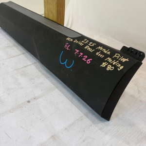 2023-2025 Honda Pilot Driver Side Rear Door Molding LH - Image 2