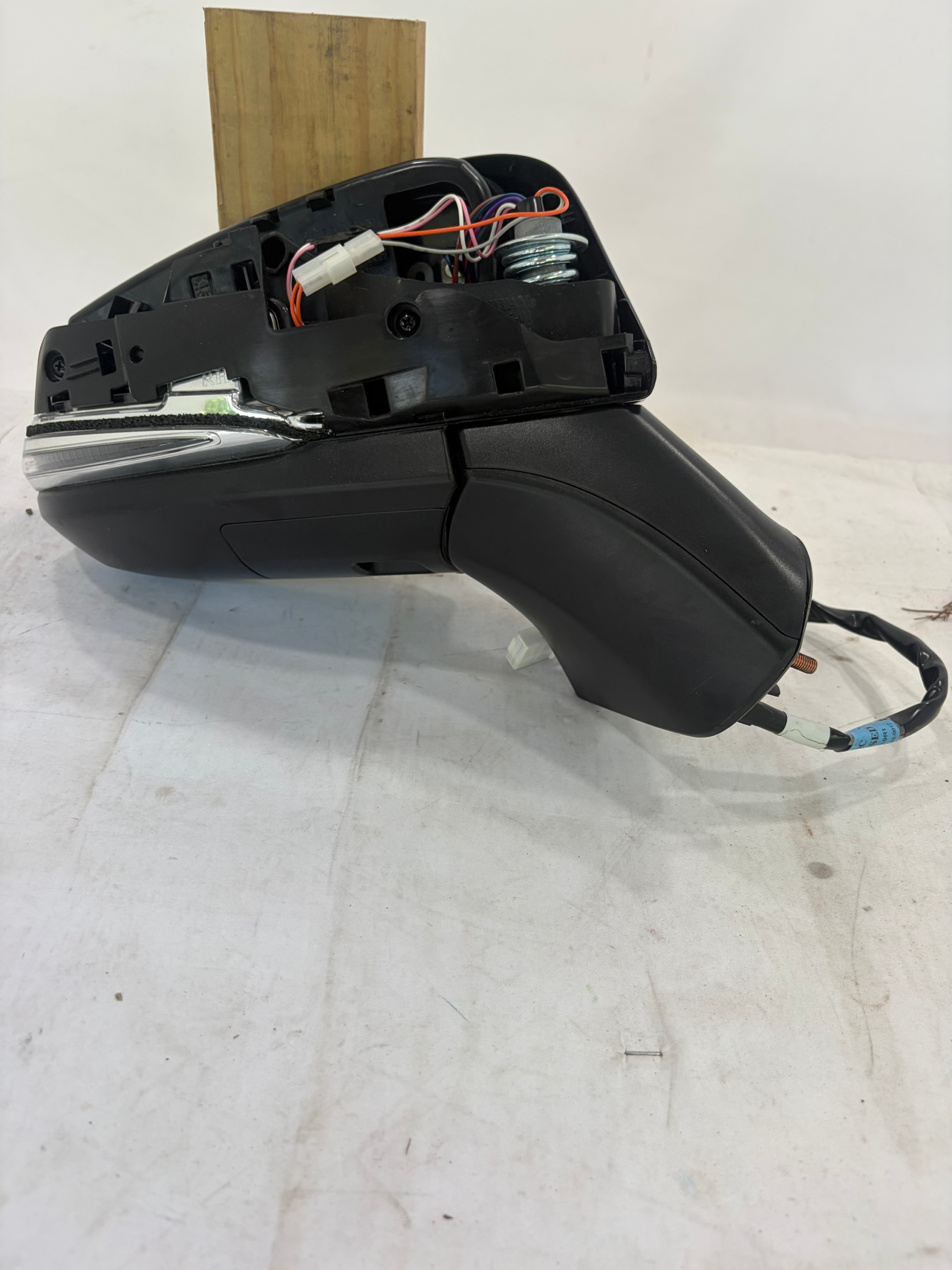 2019-2024 Toyota RAV4 Passenger Side Mirror RH