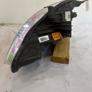 2014-2019 Nissan Versa Passenger Side Headlight RH - Image 9
