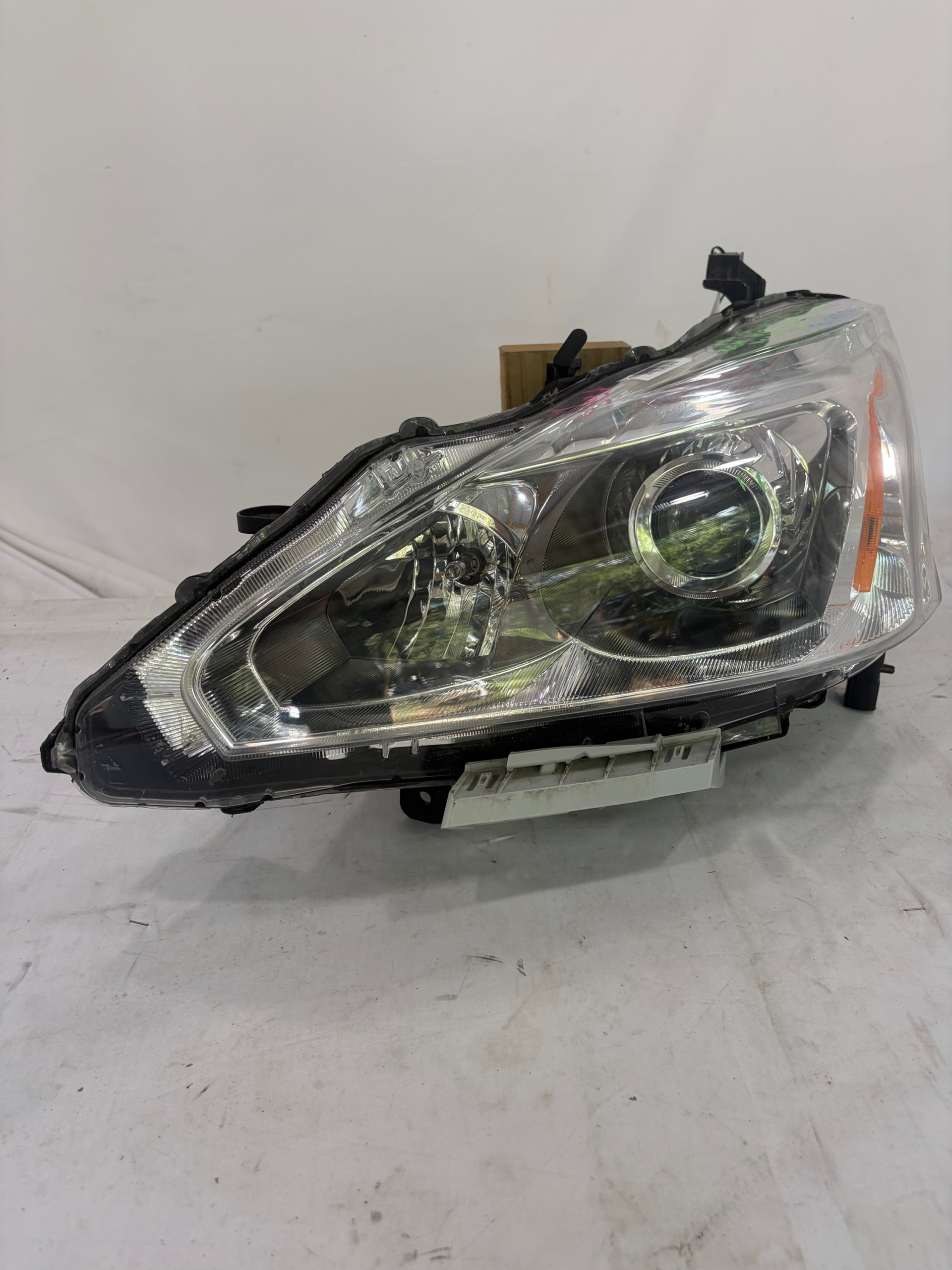2013-2015 Nissan Altima Driver Side Headlight HID LH