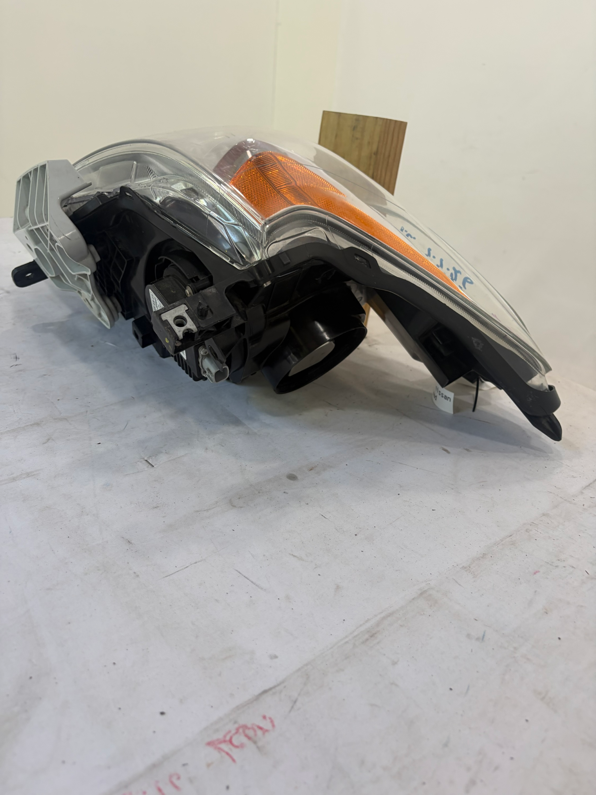 2013-2015 Nissan Altima Driver Side Headlight HID LH