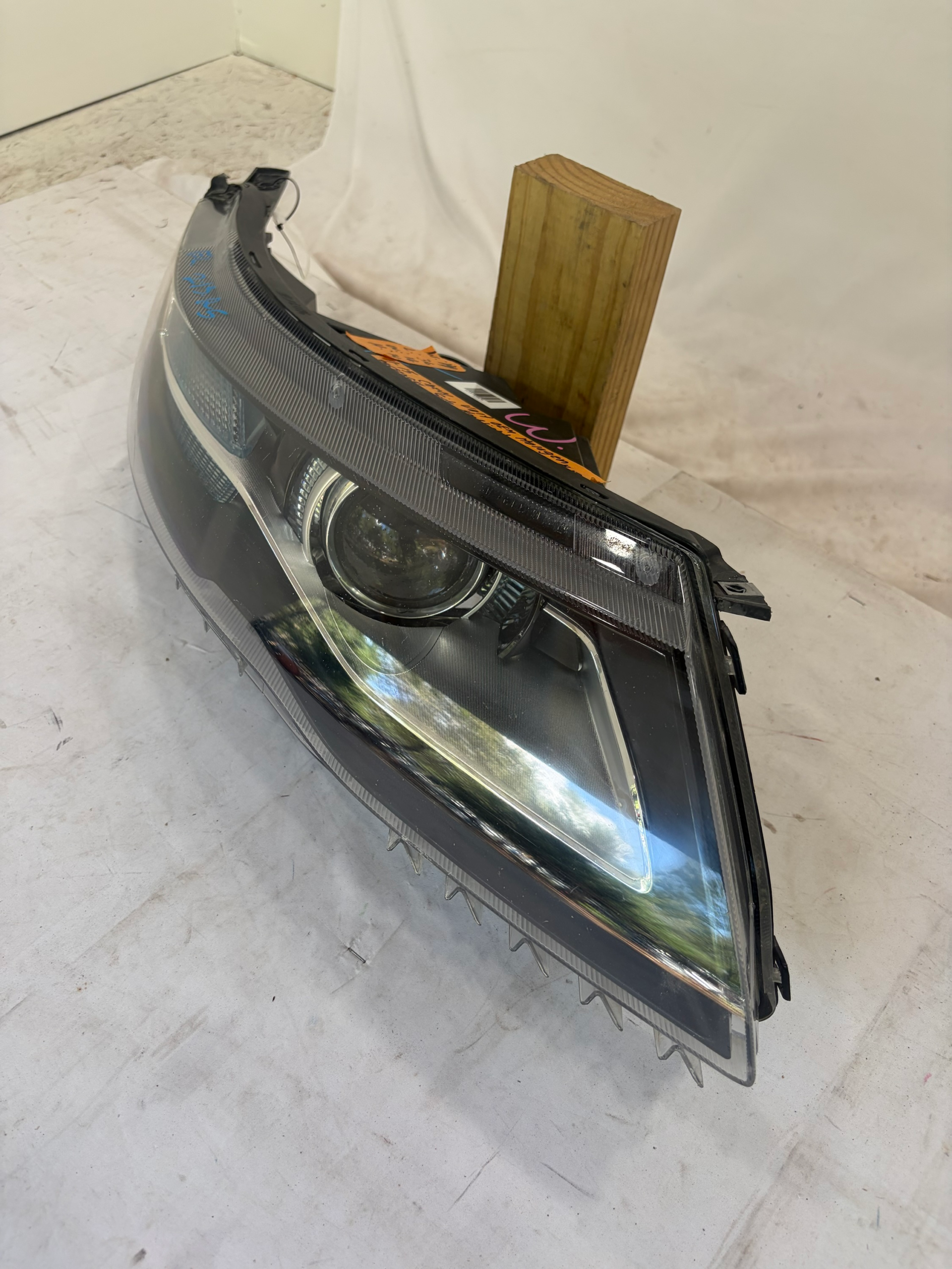 2011-2015 Chevrolet Volt Passenger Side Headlight Halogen LH