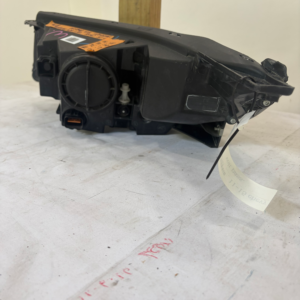 2011-2015 Chevrolet Volt Passenger Side Headlight Halogen LH - Image 9