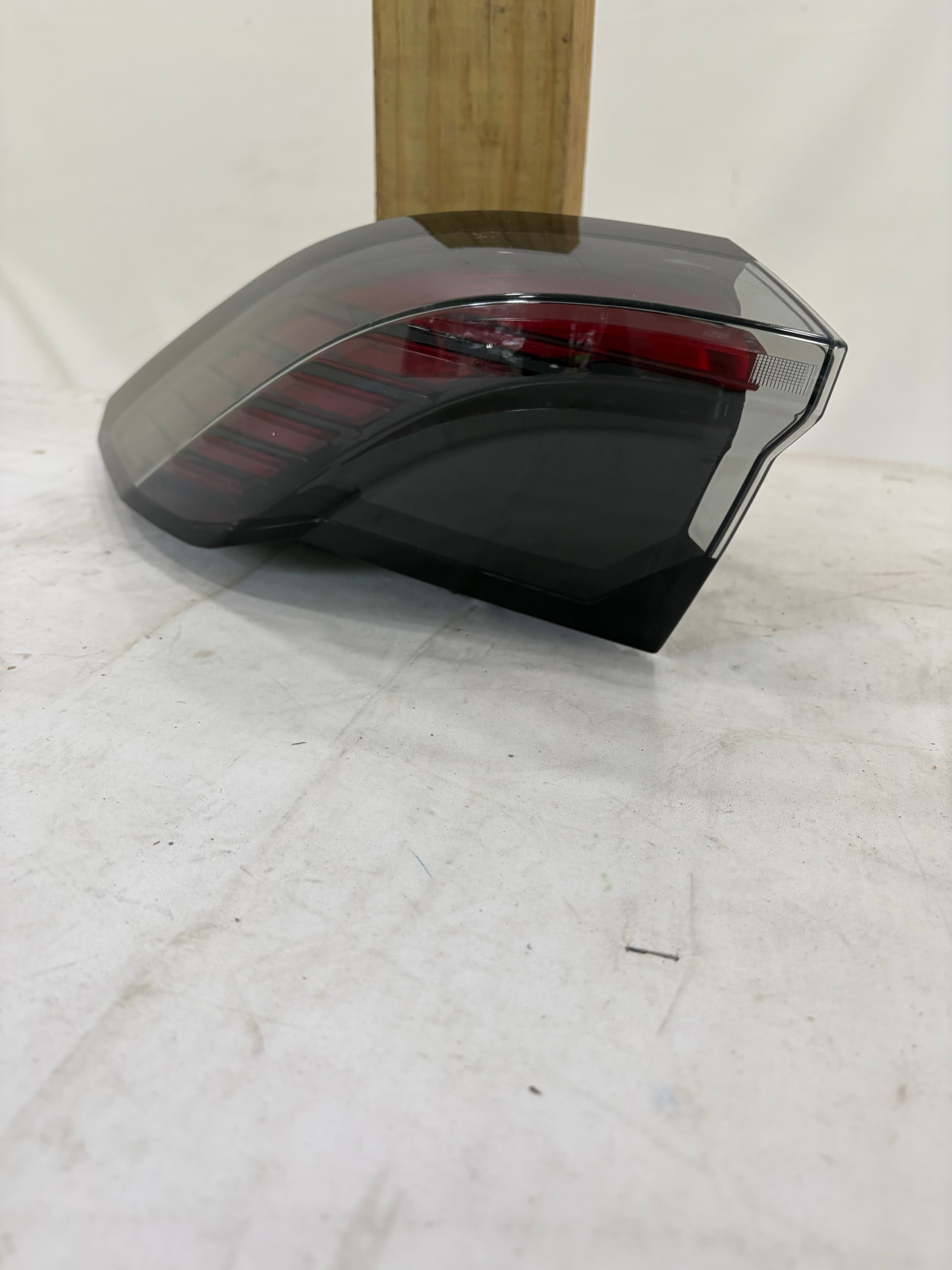 2024-2025 Lincoln Nautilus Driver Side Taillight LH