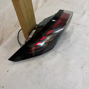 2024-2025 Lincoln Nautilus Driver Side Taillight LH - Image 5