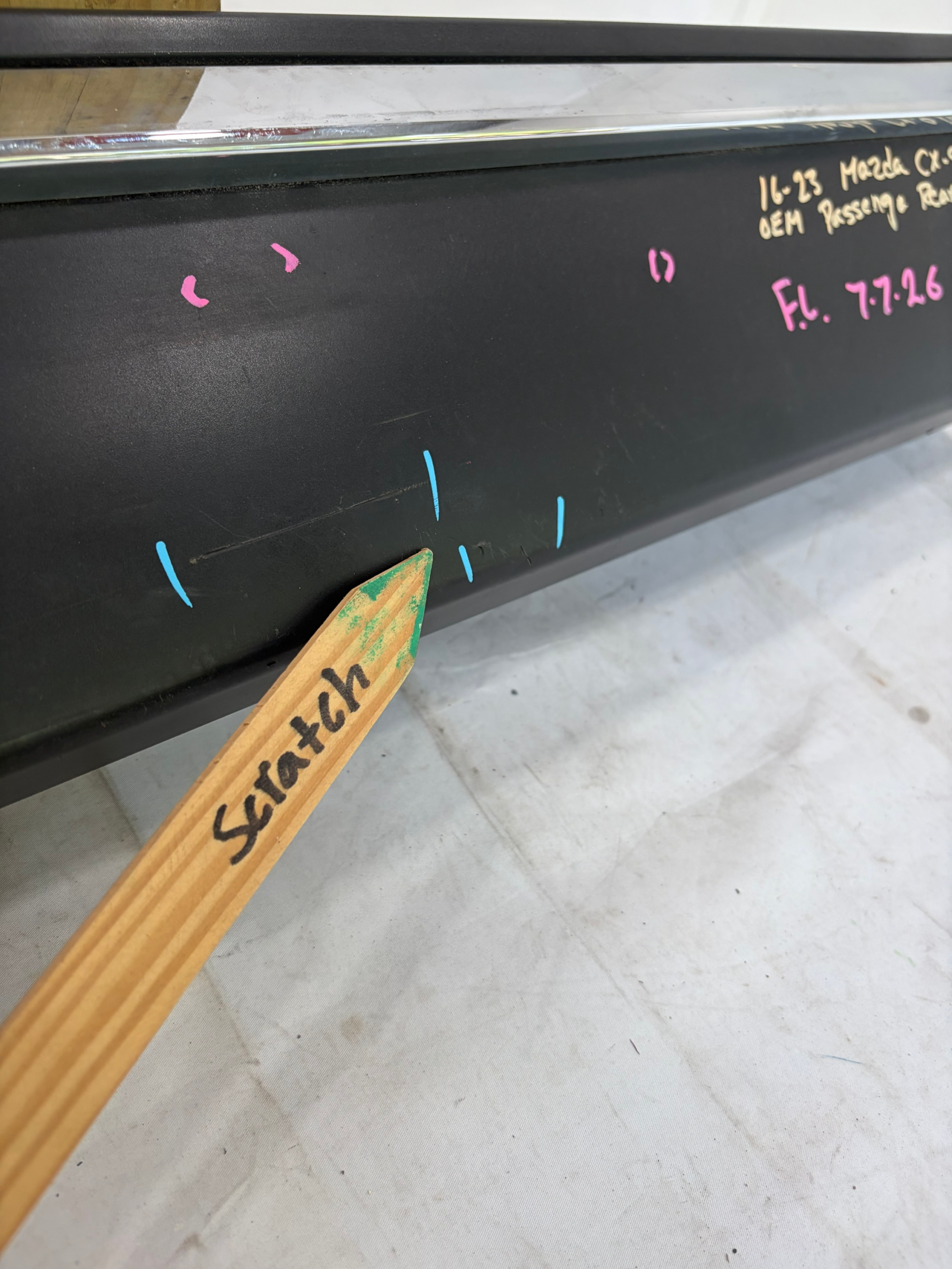 2016-2023 Mazda CX-9 Grand Touring Passenger Side Rear Door Molding RH