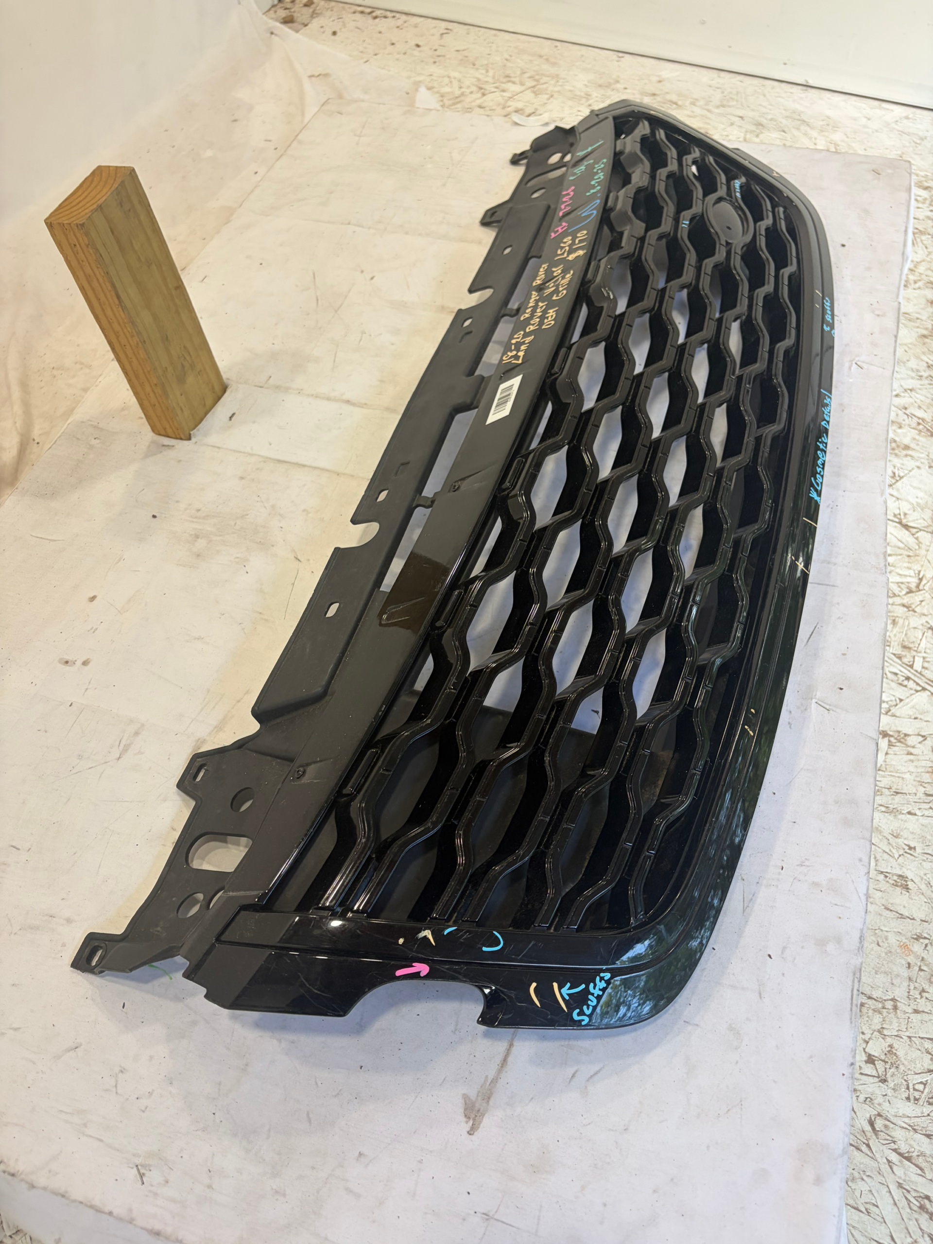 2018-2020 Range Rover & Land Rover Velar L560 Grille