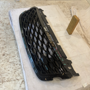 2018-2020 Range Rover & Land Rover Velar L560 Grille - Image 7