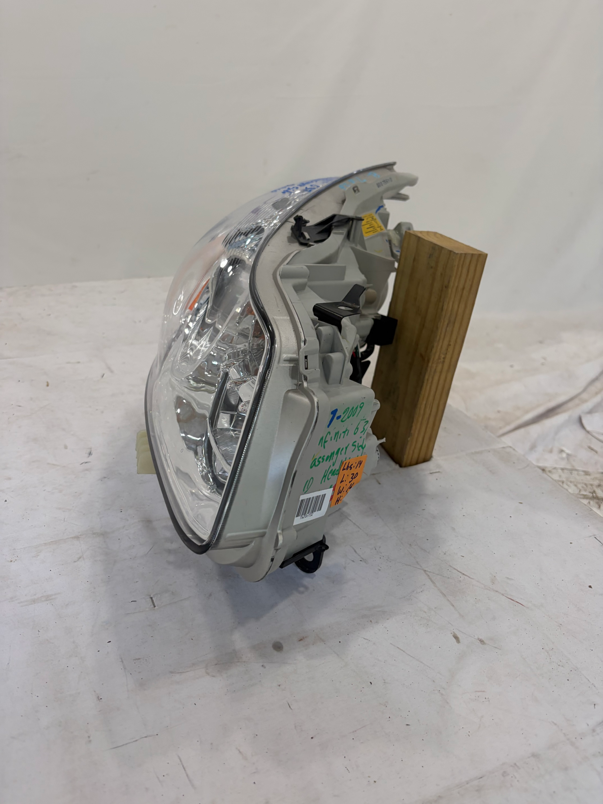 2007-2009 Infinity G37 Passenger Side Headlight RH HID