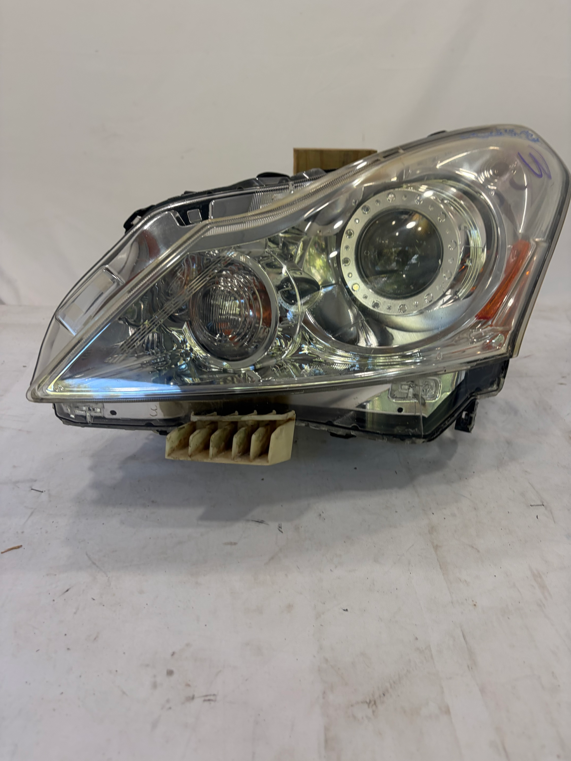 2010-2013 Infinity G37 & G25 Driver Side Headlight LH