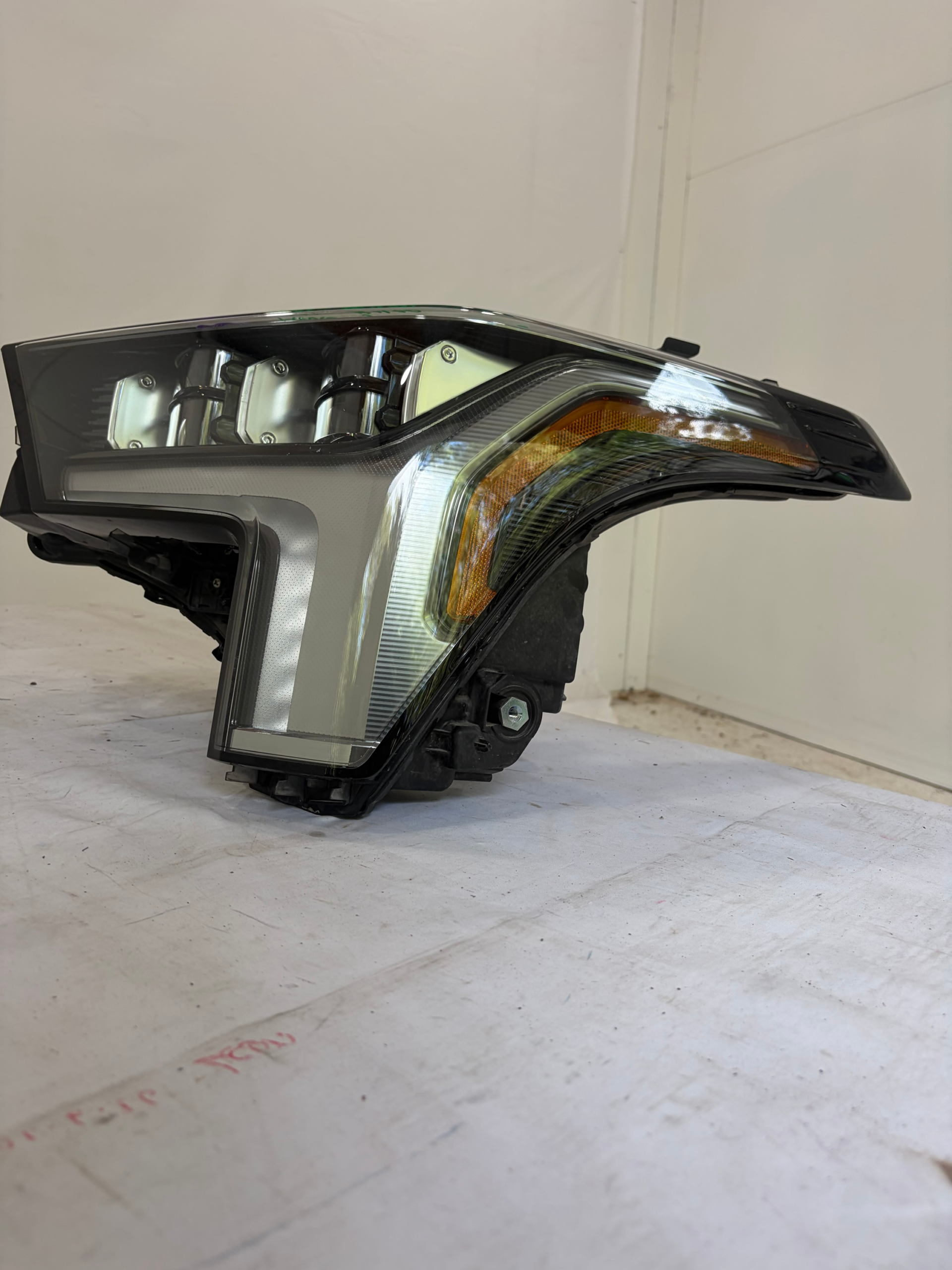 2022-2026 Toyota Tundra Driver Side Headlight Full LED LH