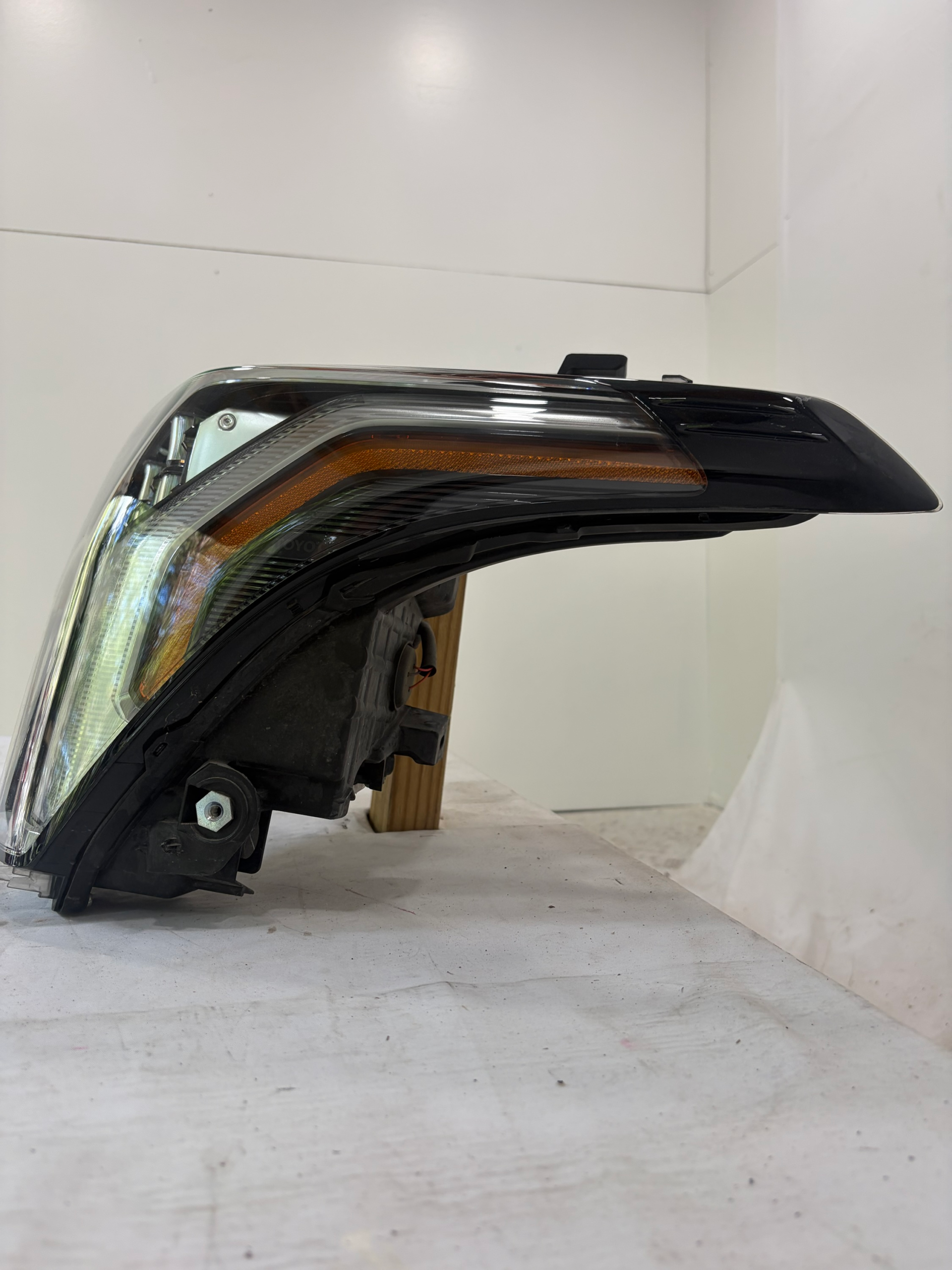 2022-2026 Toyota Tundra Driver Side Headlight Full LED LH