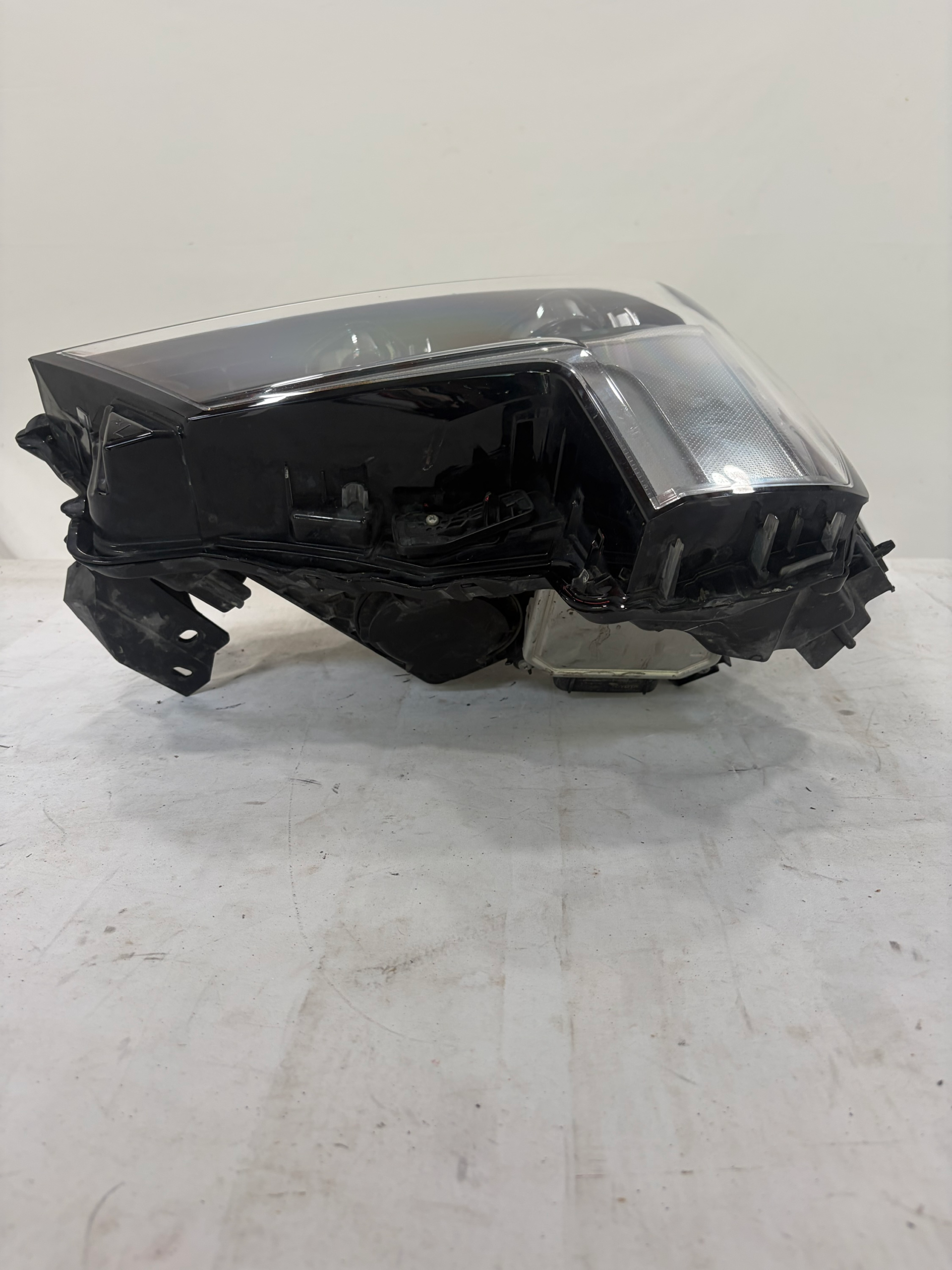 2022-2026 Toyota Tundra Driver Side Headlight Full LED LH