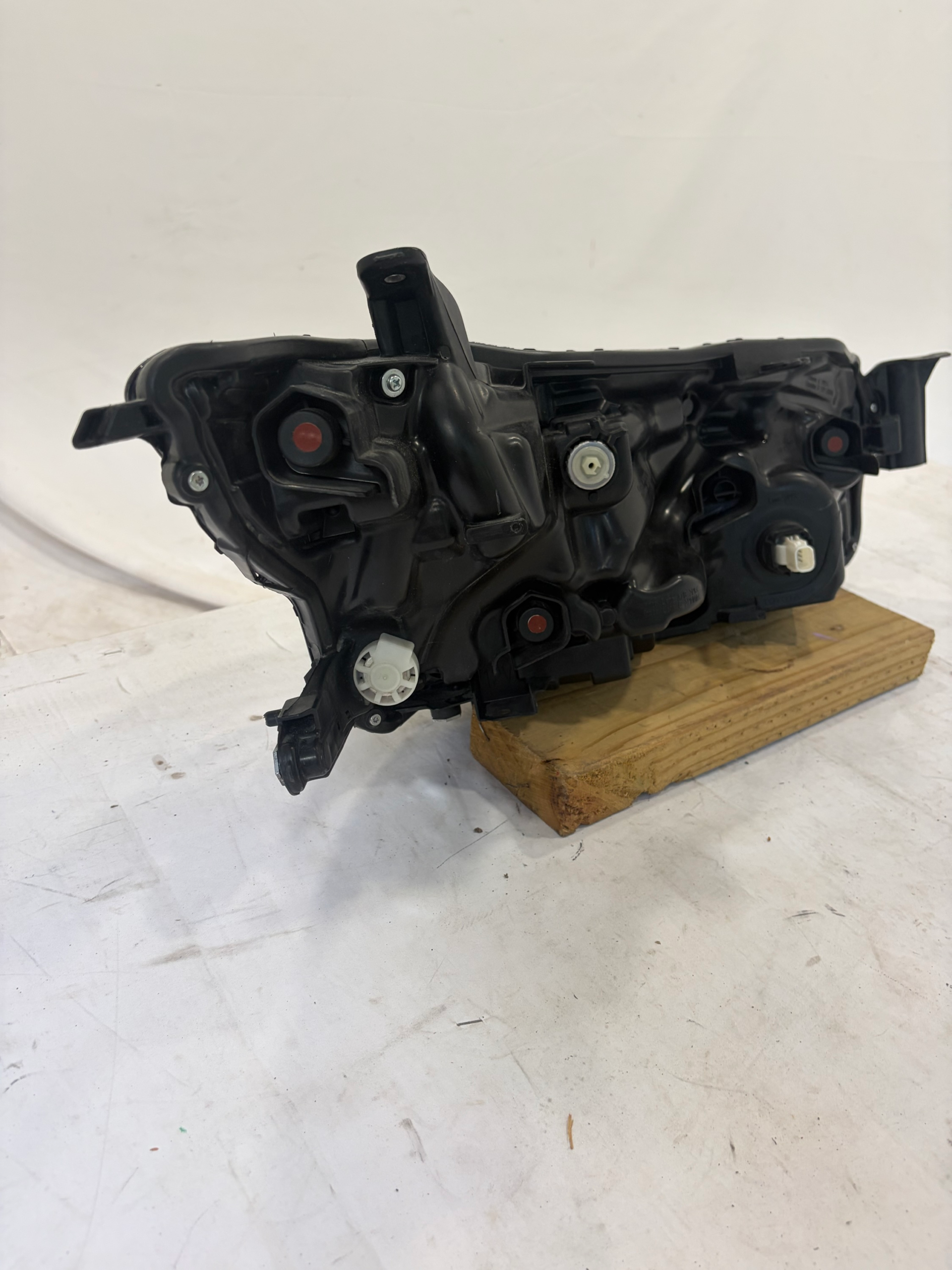 2025-2026 Toyota Camry XSE & XLE Driver Side Headlight LH