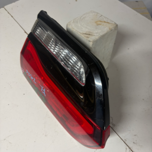 2014-2022 Jeep Grand Cherokee Passenger Side Inner Taillight - Image 3